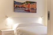 Top Chiavari