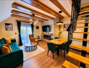 Tara Saric Duplex
