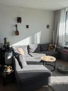 Vierdaagse apartment next to bus, train station & shops