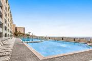 Waters Edge 201-Spacious 2nd floor condo on Okaloosa Island with Gulf-front pool Beach service & Gym