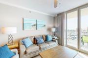 Fifth-floor condo with balcony pools hot tub gym W&D &WiFi - beach access