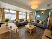 Top Westward Ho