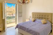 Top Cospicua