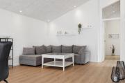 Newly Renovated Holiday Home Near The Water