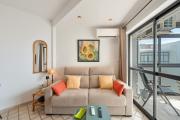 Comfortable First Line Apartment