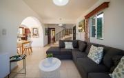 Top Coral Bay