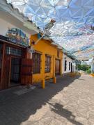 Nuevo Rumbo San Antonio Hostal - FREE WiFi, coffee & tea, patio & shared lounge