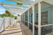 Top Siesta Key