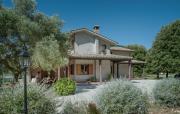 Nice Home In Configni