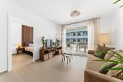 Pilar Sunplace Deluxe, groundfloor resort apt with pool and garden view, by OYOOSTAYS