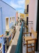 Top Ponza
