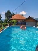 Vikendica i apartman HS