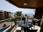 Apartamento frente al mar con WIFI y parking.