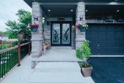 4 Bed 4 Bath Home in Prime Niagara Area 2700 sqf