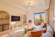 Luxury apartment Pool&garden View