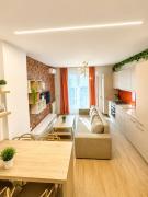 Sea side apartment near Opera and Loft