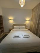 New Modern Apartment in the Heart of the City with Terrace