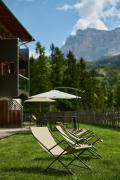 Top La Villa