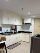 2 BR Sea Residences Staycation AB