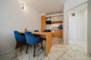 Top Golden Sands