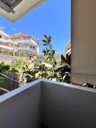 Top Himare