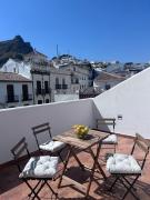Top Alora