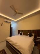 Top Orchha