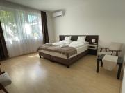VÁRLAK VENDÉGHÁZ Apartman 1