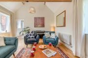 Top Laxton