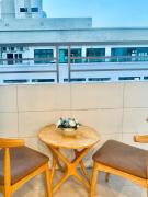 Apartment MT VIỄN TRIỀU 2PN 2B40 có ban công nhìn ra biển
