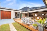Top Bettyʼs Bay