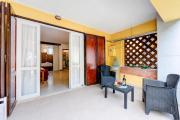 Vicolo 42-private Terrace-200m Lake - Happy Rentals