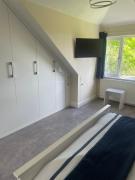 Top Sandhurst