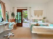 Srithanu Paradise Stay King Bed