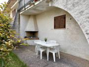 Relaxing villa with private garden near the sea