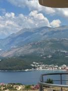 Top Himare Top Himare