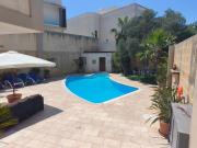 Top Naxxar