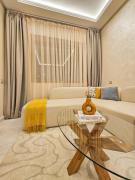 Luxury Modern Apartment Near Airport & Prime location