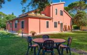 Pet Friendly Apartment In Roccastrada With Wifi