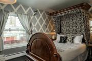 The Columbine Room - Queen Anne Bed & Breakfast