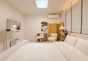 Yongsan Haebangchon, Namsan Tower, Itaewon Street, 10-minute walk to the subway, 15 minutes to Hongdae