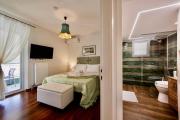 Athens Riviera Luxury 2BR Sleeps 6 Parking