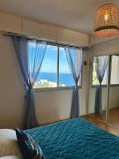 Apartment with stunning sea and mountain views