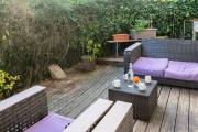 Apartment with terrace and views of the Pyrenees