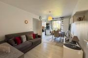 Modern appt with direct beach access