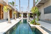 5BR Villa Sea Breeze - Luxury Coastal Estate