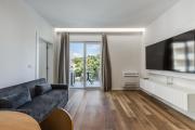 Aqua Breeze Golem 2BR Apartment by PikHost