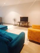APARTMENT 7, Bevel Court