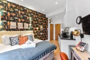 Cute & Compact - Petite Studio with Style!