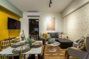 Luxury Designer Condo King Bed Panoramic View
